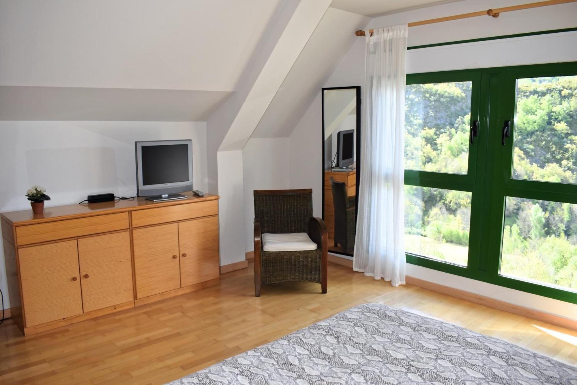 Argualas Triplex Con Piscina Пантикоса Екстериор снимка